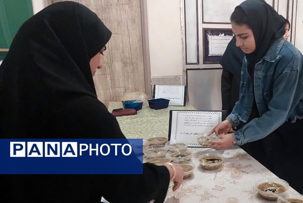 برپایی موکب شهادت حضرت زهرا(س) در دبیرستان شهید محمدتقی دستغیب ناحیه ۳ 