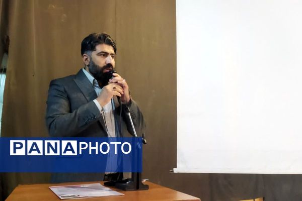 همایش بانوی مقاومت در فیروزکوه