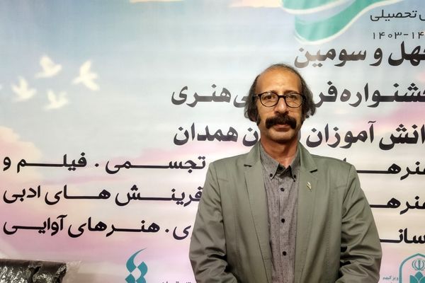 درخشش استعدادهای ادبی در جشنواره فرهنگی و هنری فردا؛ نگاهی به نقش مشاعره در پرورش شاعران جوان
