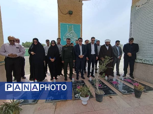 هفته دولت در جاسک؛ از تجلیل کادر درمان تا افتتاح مزرعه ۲۰ هکتاری میگو