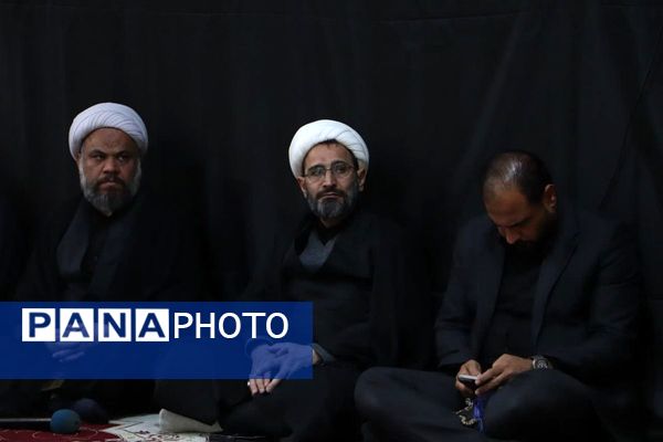 ارادتمندان اهل‌بیت در شب چهارم فاطمیه گرد هم آمدند