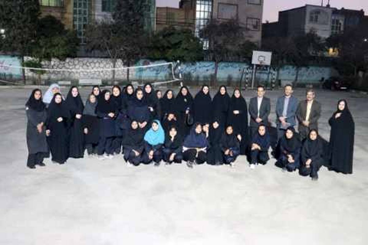 جزئیات بازدید مشاور امور زنان وزارت آموزشوپرورش از دبیرستان و هنرستان شبانهروزی دخترانه رستگار مقدم مشهد