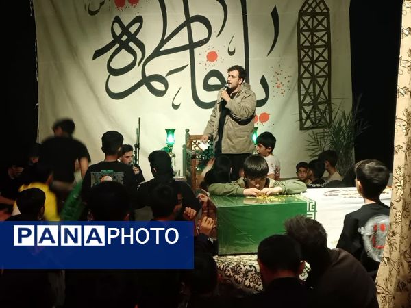 مراسم عزاداری دهه فاطمیه در مسجد مهرولایت با میهمانی شهید گمنام