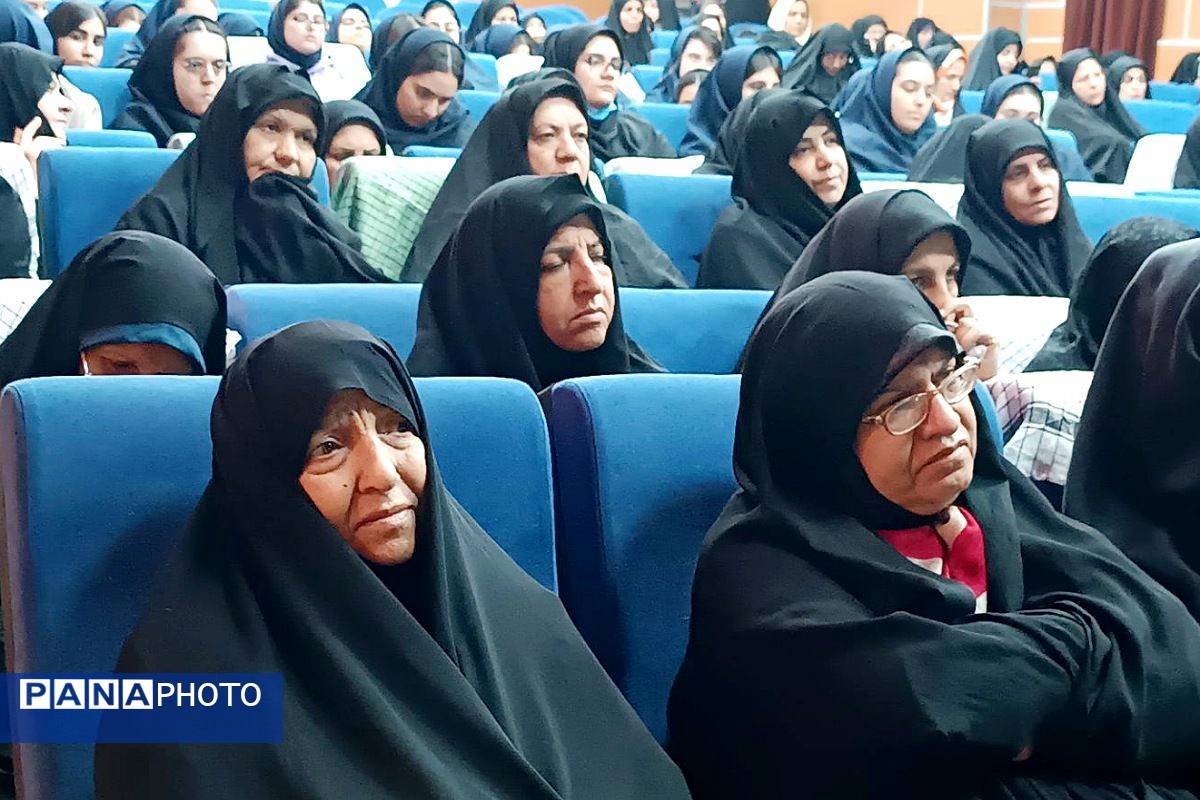 همایش بزرگ نسل قله نشینان در قرچک