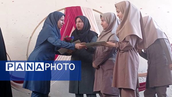 تجلیل از فرشتگان دانش