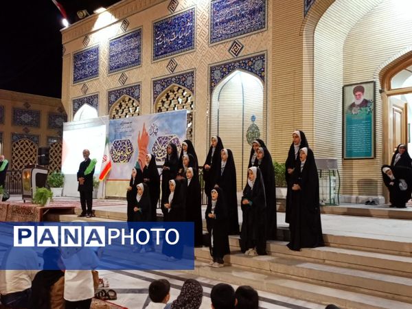 اجتماع سکوتت را بشکن 