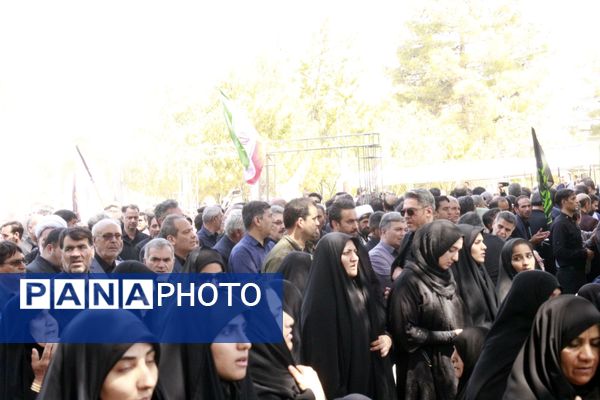خاکسپاری پیکر پاک  سردار سرافراز اسلام شهید محمد کاظمی و شهدای جنگ تحمیلی در مشهد