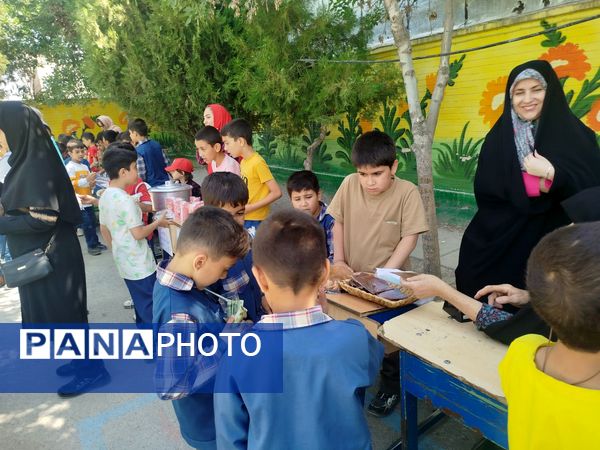 برگزاری بازارچه درون مدرسه‌ای در دبستان مبین شیروان