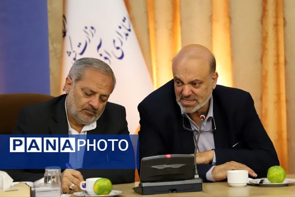 جلسه جمع‌بندی سفر اعضای کمیسیون آموزش مجلس به استان با حضور وزیر آموزش و پرورش 