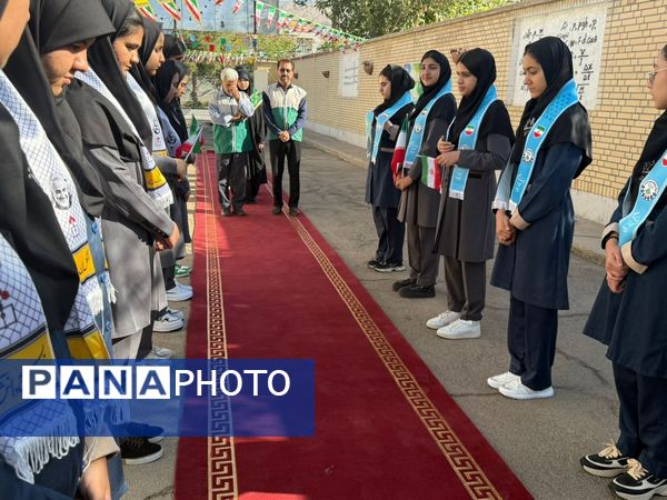 زنگ آغاز سال تحصیلی در سروستان نواخته شد