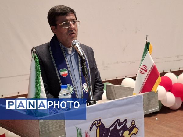 همایش تجلیل از مربیان و دانش‌آموزان پیشتاز برتر شهرستان جم 