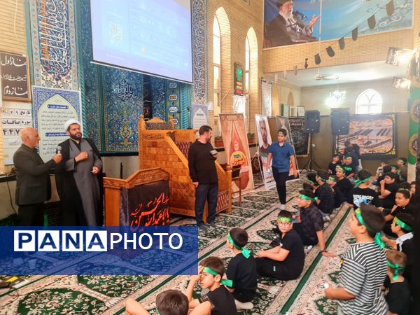 تجدید بیعت دانش‌آموزان ابهری با آرمان‌های عاشورا در سوگواره «احلی من العسل»