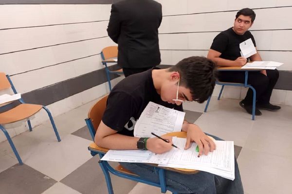 آزمون تکمیل ظرفیت پایه دهم مدارس استعدادهای درخشان در بهبهان