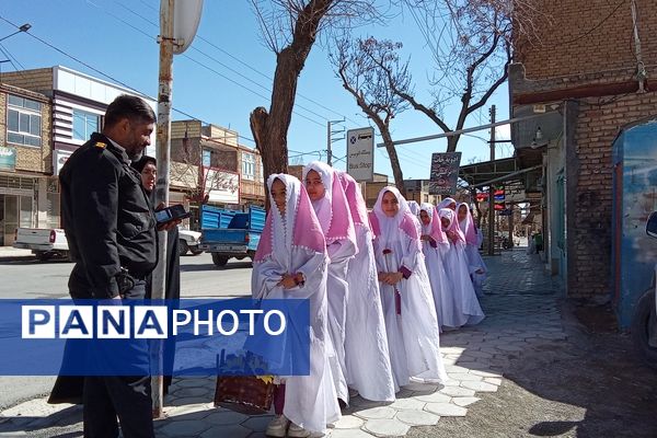 دهمین اجلاسیه نماز دانش‌آموزی شهرستان بن