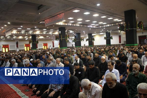 فروغ ایمان و همدلی در نماز جمعه بندرعباس