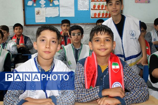 بازدید ارزیاب کشوری سازمان دانش‌آموزی از مدارس تمام تشکیلاتی سملقان
