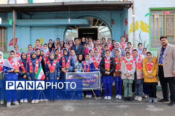 کارگاه آموزشی یاورمربیان پیشتازان سازمان دانش‌آموزی شهرستان نظرآباد