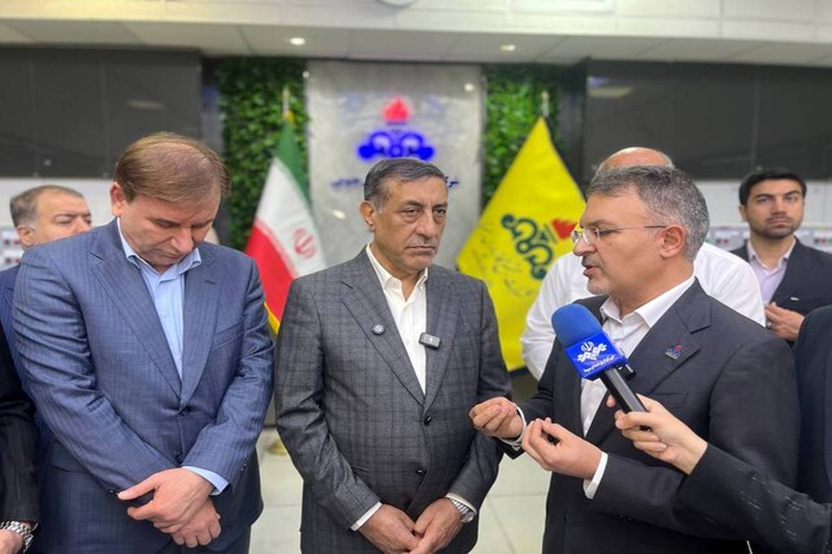 بازدید معاون اجرایی رئیس‌جمهور از مرکز کنترل گاز پارس جنوبی