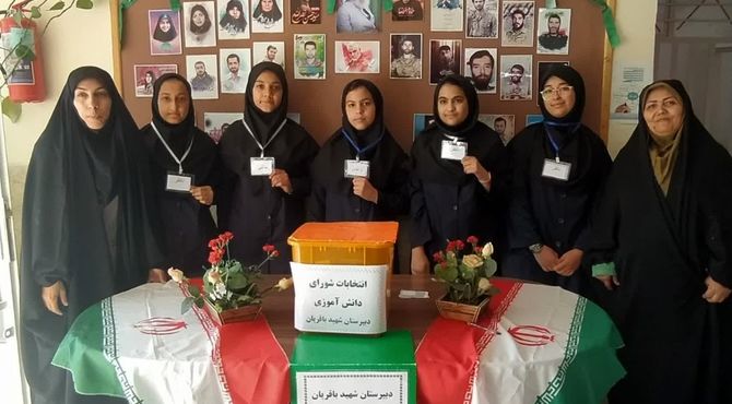 برگزاری انتخابات شورای دانش‌‌آموزی در دبیرستان شهید باقریان