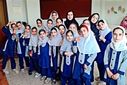 شادی در مدرسه نیایش، برای روز دختر