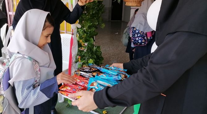 دانش‌آموزان دبستان خاکشور از حس‌وحال خود در اول مهر گفتند