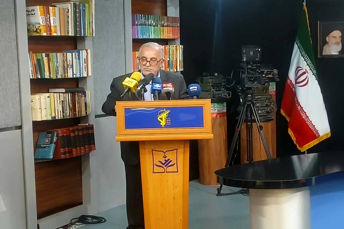 از رزم در کردستان تا ثبت ۱۰ ساله اسناد تبلیغات جنگ؛ تلاشی بی‌وقفه برای حفظ میراث دفاع مقدس