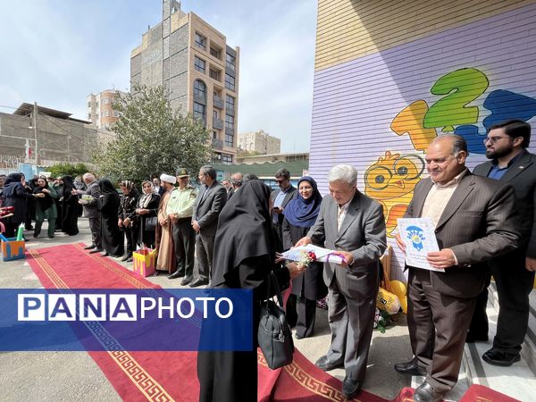 آیین نواختن زنگ مهر در آموزشگاه استثنایی ایثار ناحیه دو مشهد 