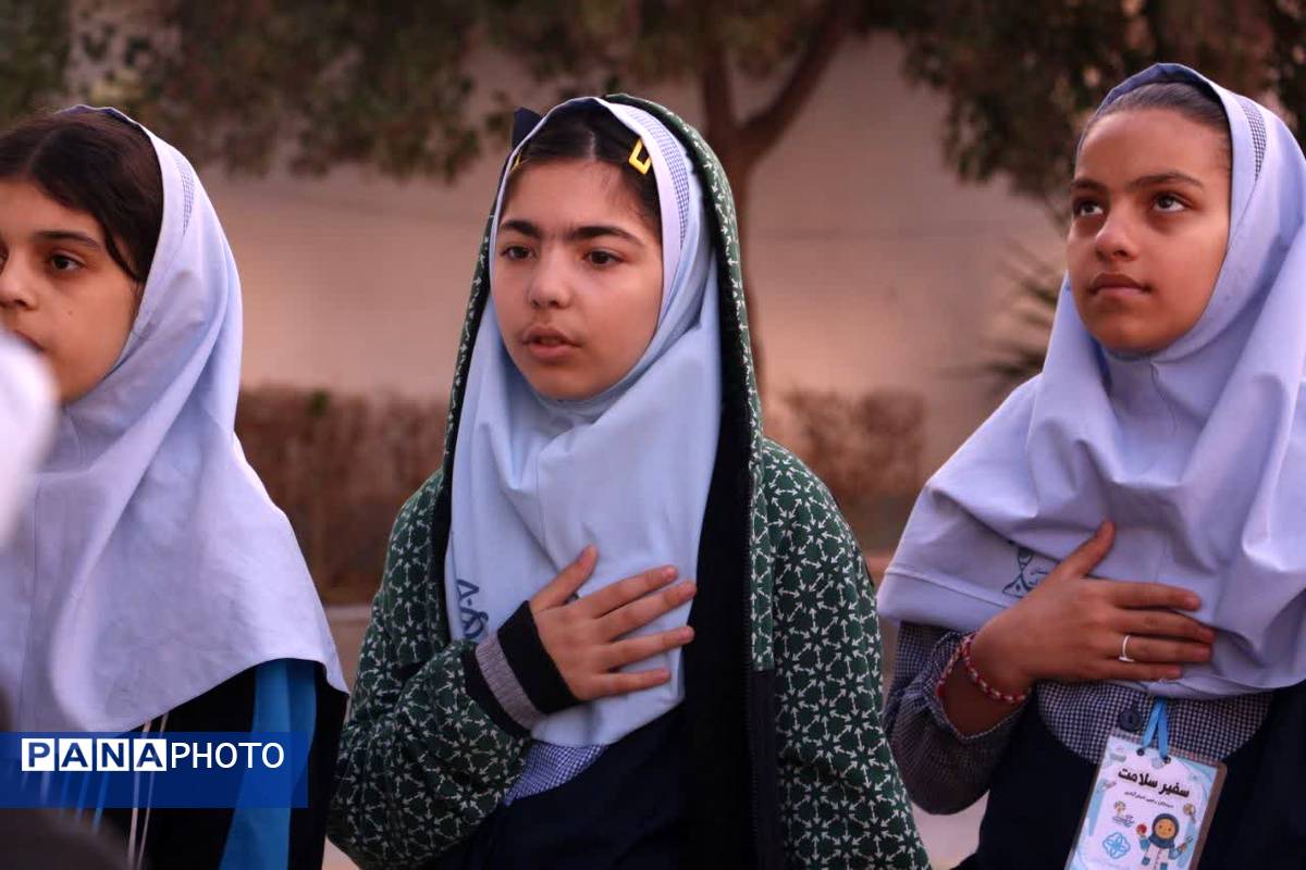 صبحگاه دانش در دبستان رجبی گرگان