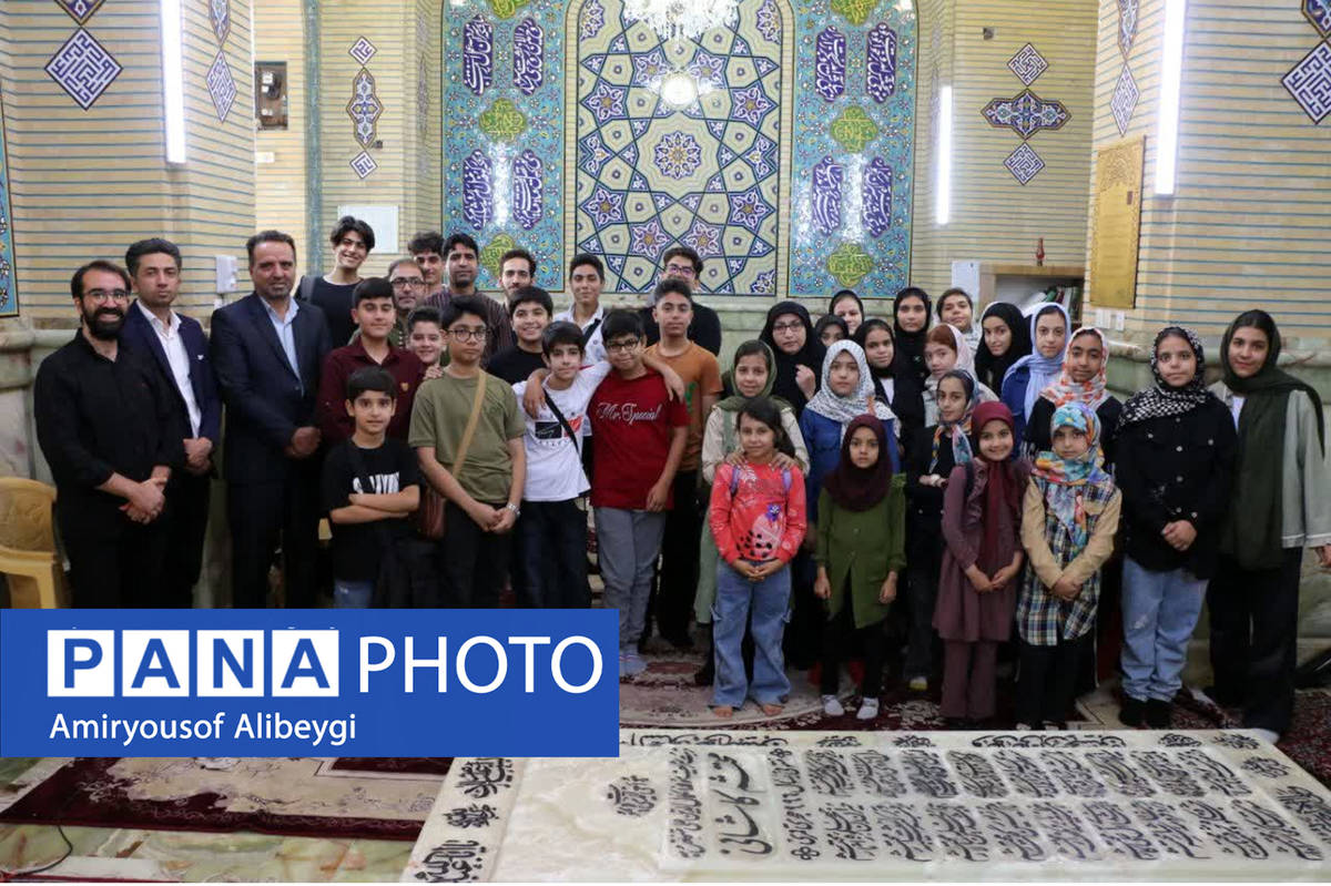 اردوی فرهنگی دانشآموزان کانون جوانهها در آرامگاه محتشم کاشانی برگزار شد