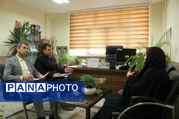 انتخاب مدیران و مربیان نمونه آموزش‌و‌پرورش فیروزکوه در میز مصاحبه تخصصی