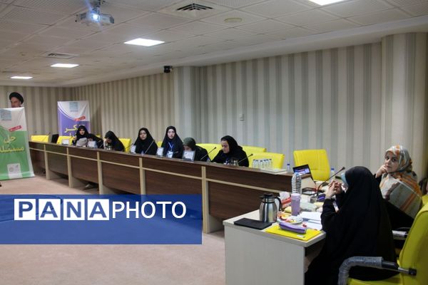 نشست قطب ۵ دوازدهمین دوره مجلس دانش‌آموزی به میزبانی استان آذربایجان شرقی