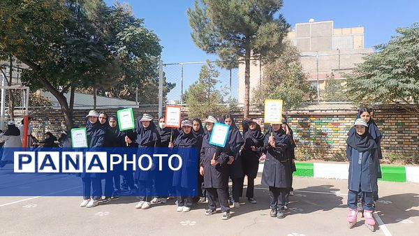 المپیاد ورزشی در دبیرستان کوثر فرهنگیان