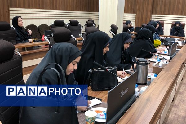 کارگاه توانمندسازی معاونین و مربیان پرورشی ناحیه دو شهرری 