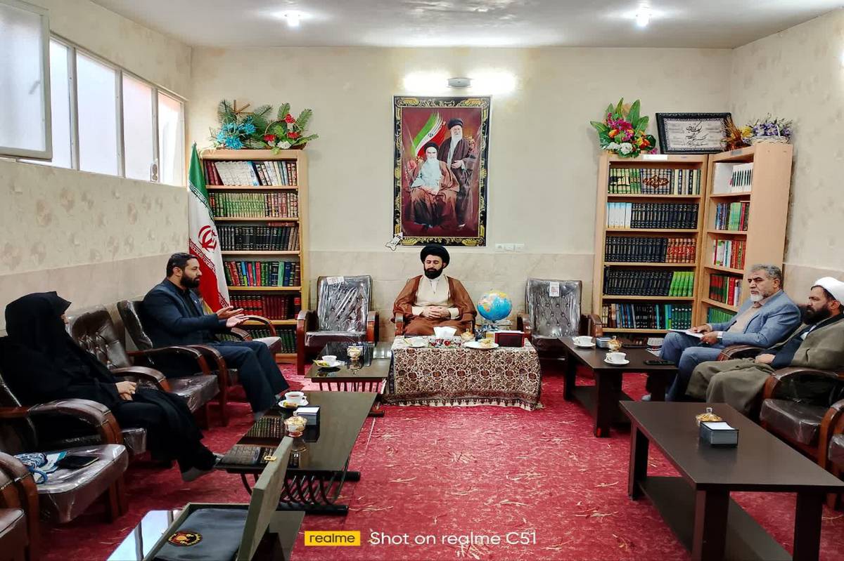 هدف از تشکیل اتحادیه انجمنهای اسلامی ایجاد وحدت بین انجمنهای اسلامی دانشآموزان بود
