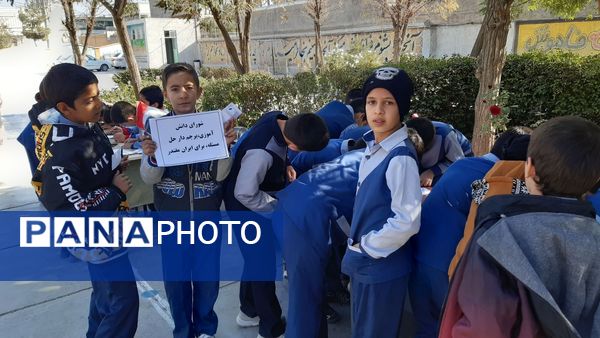 انتخابات شورای دانش آموزی در مدرسه فرهنگ شهیدان تهامی خلیل آباد