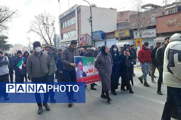 زنده کردن یاد و خاطره بهار 57 در دل سرمای زمستان