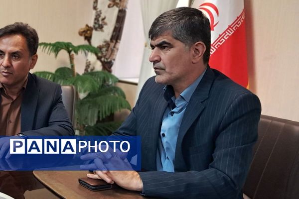 برپایی میز خدمت در فرمانداری شهرستان ملارد به مناسبت هفته بهزیستی 