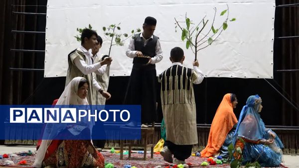 چهار نمایش از فارسان در مرحله بازبینی سی و هفتمین جشنواره تئاتر استانی به روی صحنه رفت