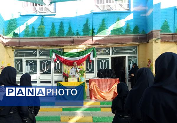 جشن عاطفه ها در دبیرستان دلیری ناحیه دو 