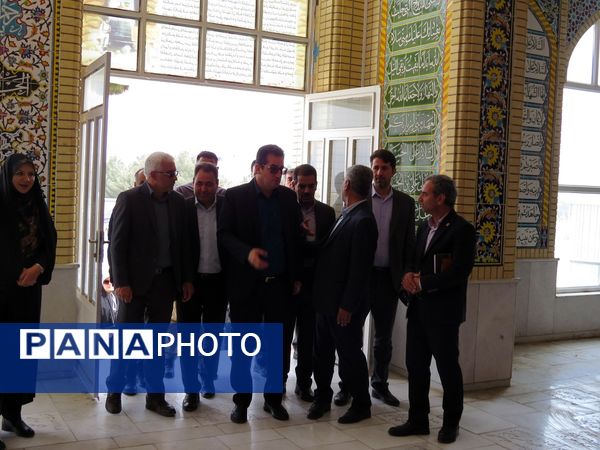 گلباران مزار شهدای دانش‌آموز و معلم در بجنورد