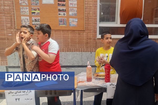 برگزاری بازارچه کسب و کار دانش‌آموزی با مهارت کسب و کار و درآمد و استقلال مالی