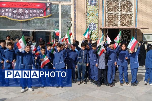 گرامیداشت هفته دفاع مقدس و جهاد تبیین در ناحیه دو شهرری 