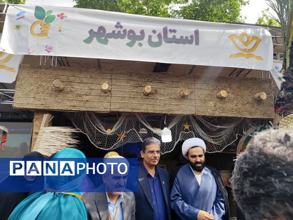 بازدید معاون پرورشی و فرهنگی وزارت آموزش و پرورش از نمایشگاه دستاوردهای کانون‌های فرهنگی تربیتی استان بوشهر