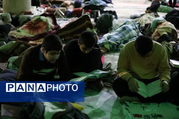 مراسم اعتکاف دانش آموزی در مسجد اعظم و مصلای قدس قم