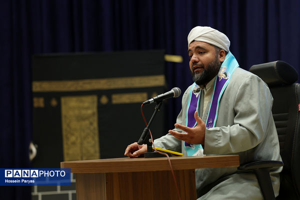 مراسم آموزش کاروان‌های عمره دانش‌آموزی به دانش‌آموزان عازم سرزمین وحی