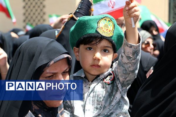 مردم ملارد در سوگ شهید بهزاد کاشفی،شهید مدافع وطن 