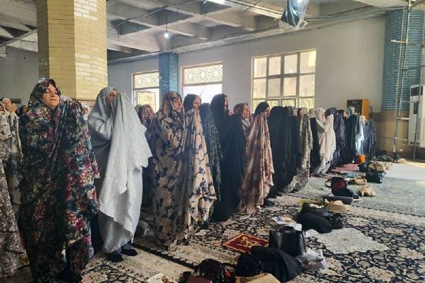 میز خدمت اداره آموزش و پرورش شهرستان قدس در نماز جمعه