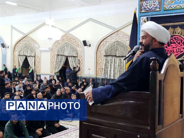 مراسم احیای شب های قدر در آرامگاه شهید سید حسن مدرس (ره) شهرستان کاشمر 
