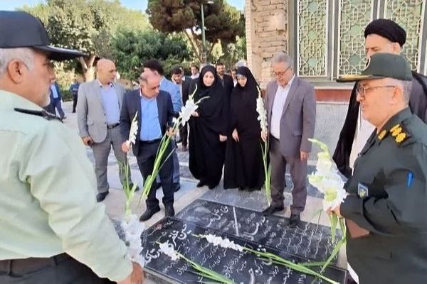 تجدید میثاق مدیران شهریار با آرمان‌های شهیدان