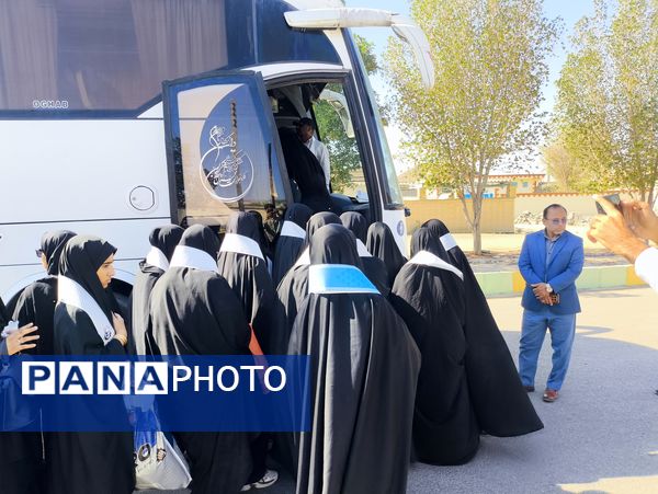 اعزام دانش‌آموزان دختر مدارس سندرک به مناطق عملیاتی جنوب کشور
